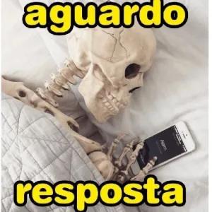 aguardo resposta - getsticker.com