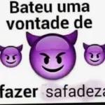 MANDA ÁUDIO ADORO OUVIR SUA VOZ