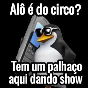 Alô é do circo? Tem um palhaço aqui dando show - getsticker.com