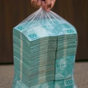 100 REAIS 100 - getsticker.com