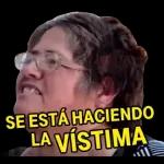 Yo yendo a molestar a la única persona que me soporta.