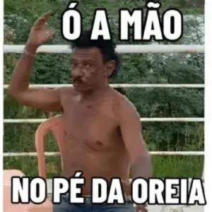 Ó A MÃO NO PÉ DA OREIA - getsticker.com