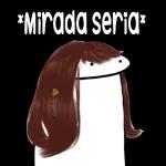 *Mirada seria*