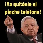 ¡Ya quíténle el pinche teléfono!