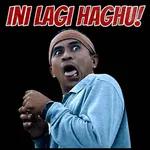 Aku perhati jer
budak ni...