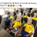 Los jugadores de boca volviendo de Brasil, y 7ma ??? 😂 😂 😂 🐷 🐷 🥓