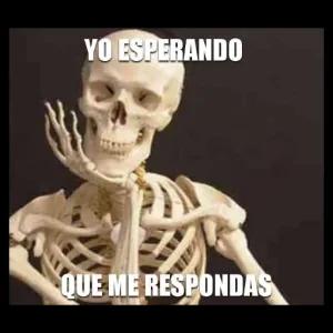 YO ESPERANDO QUE ME RESPONDAS - getsticker.com